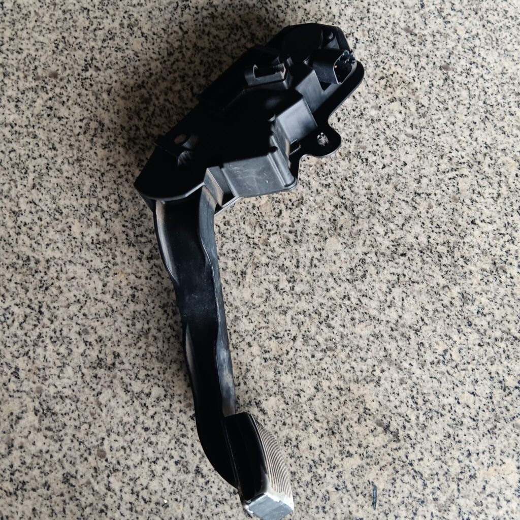 Pedal de Acelerador Renault